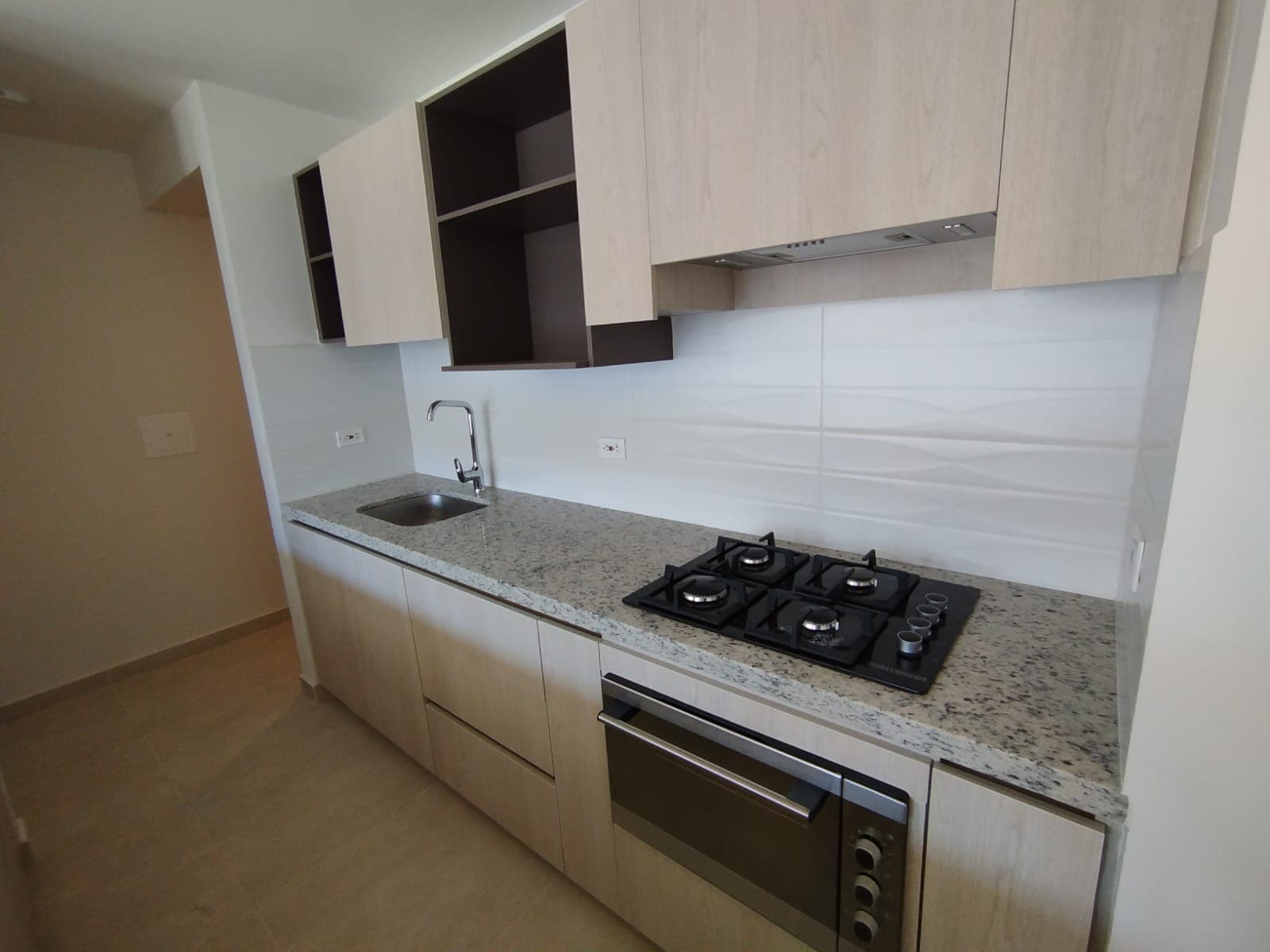 Apartamento en arriendo en Fontibón, Bogotá, D.C. — foto 3 de 17
