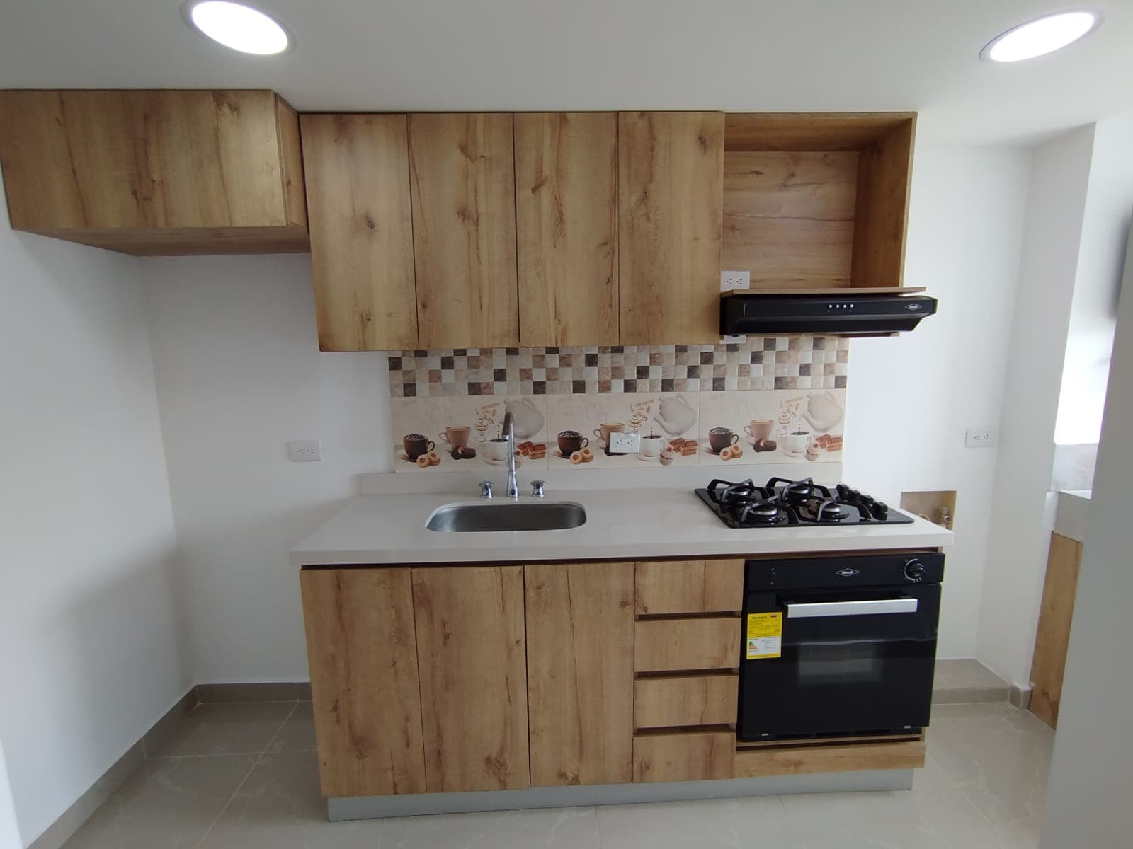 Apartamento en arriendo en Los Puertos, Bello — foto 1 de 20
