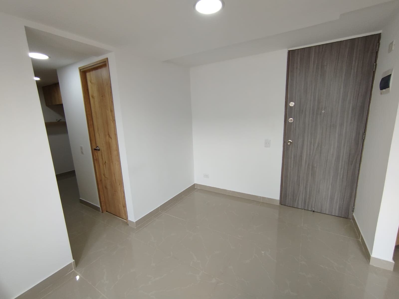 Apartamento en arriendo en Los Puertos, Bello — foto 5 de 20