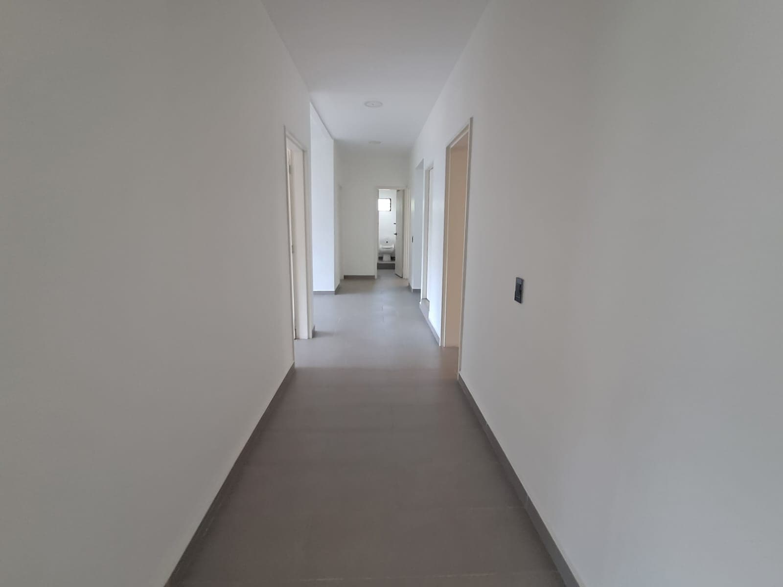Casa Comercial en arriendo en Simón Bolívar, La America, Medellín — foto 3 de 20