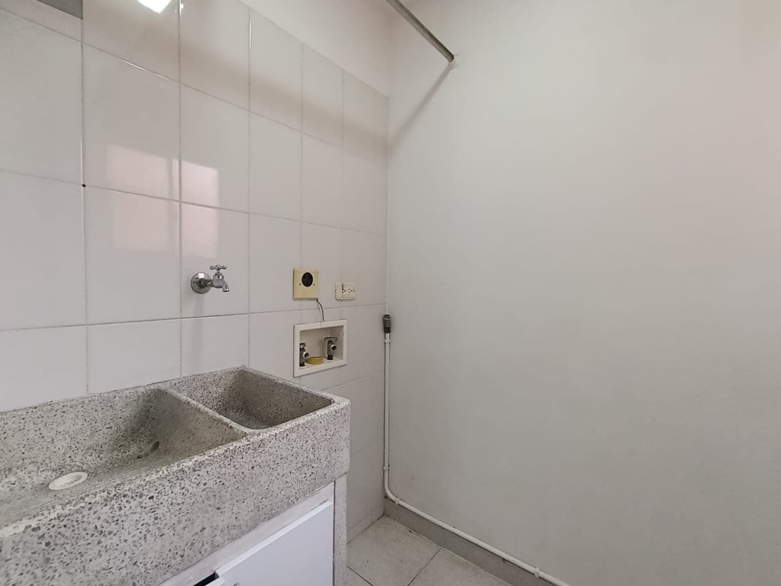 Apartamento en arriendo en Castropol, El Poblado, Medellín — foto 5 de 18