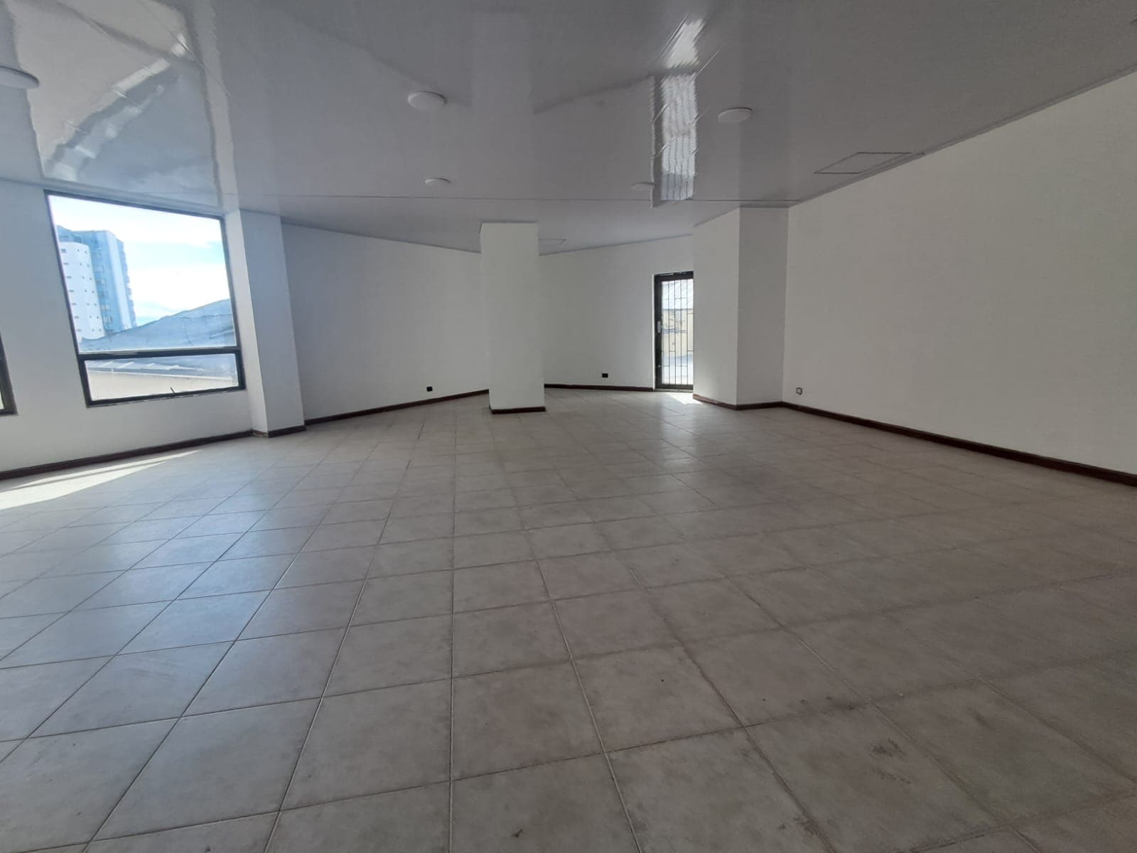 Edificio en arriendo en Centro, Pereira — foto 2 de 11