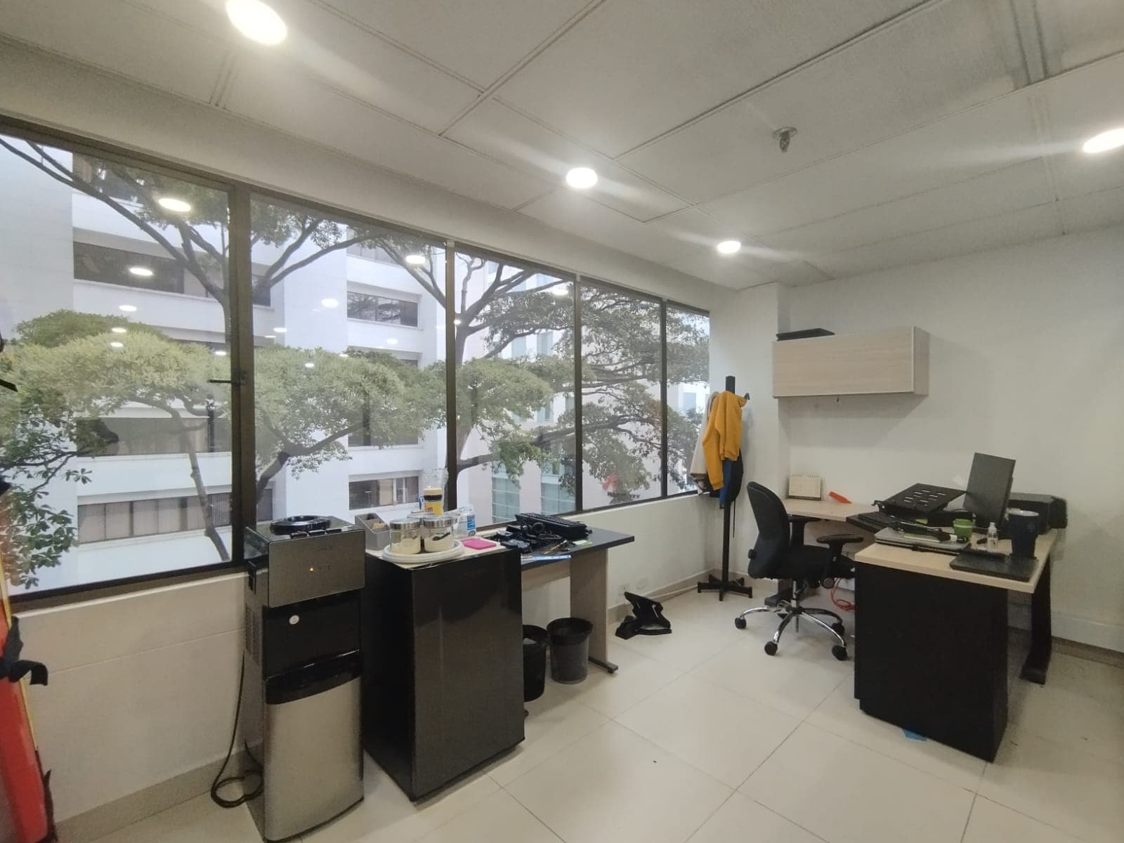 Oficina en arriendo en Milla De Oro, El Poblado, Medellín — foto 3 de 6