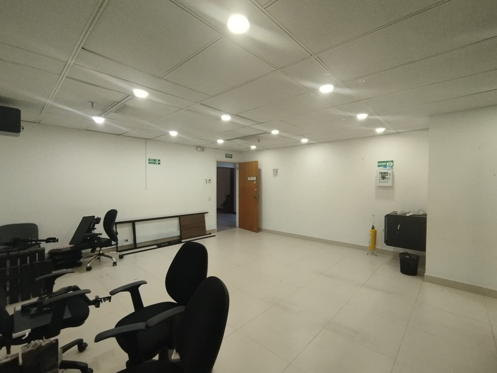 Oficina en arriendo en Milla De Oro, El Poblado, Medellín — foto 4 de 6