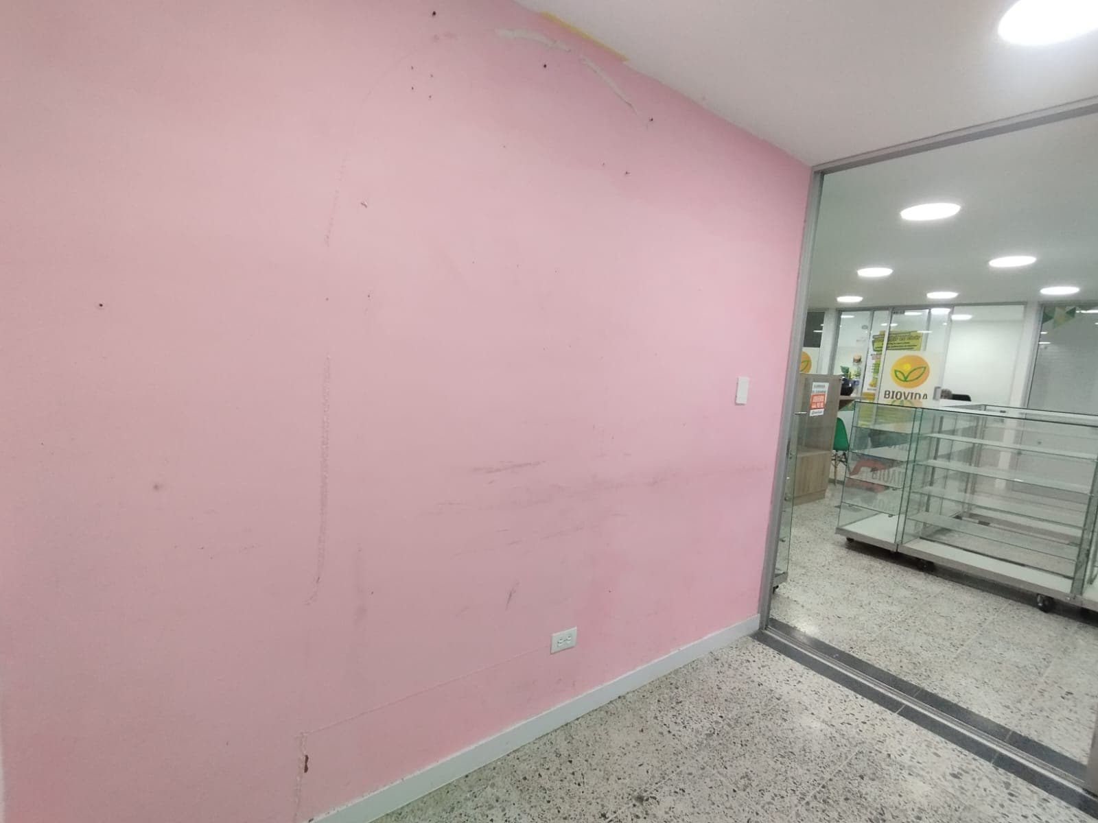 Local en arriendo en La Candelaria, Centro, Medellín — foto 5 de 9