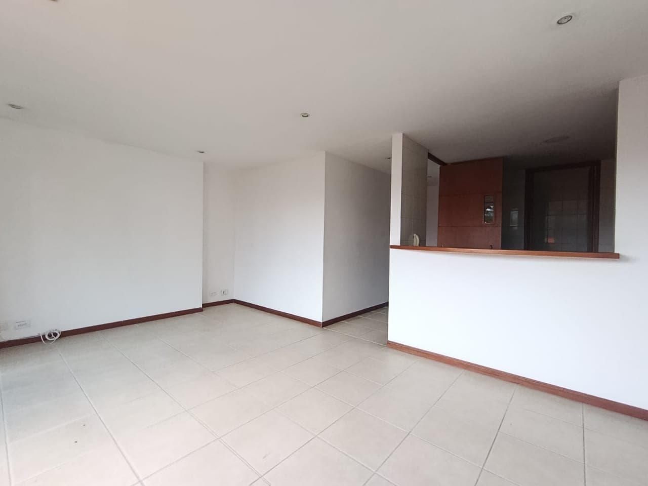 Apartamento en arriendo en Santa María de los Ángeles, El Poblado, Medellín — foto 1 de 15