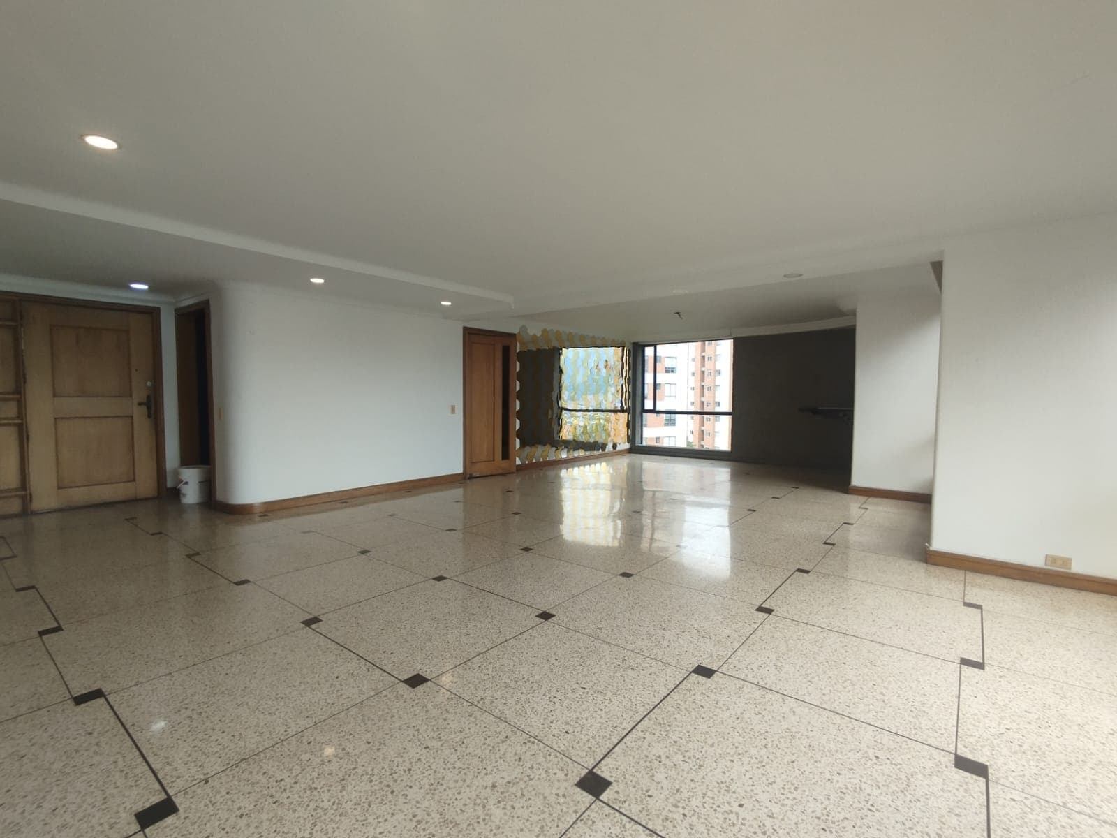 Apartamento en arriendo en Castropol, El Poblado, Medellín — foto 4 de 20