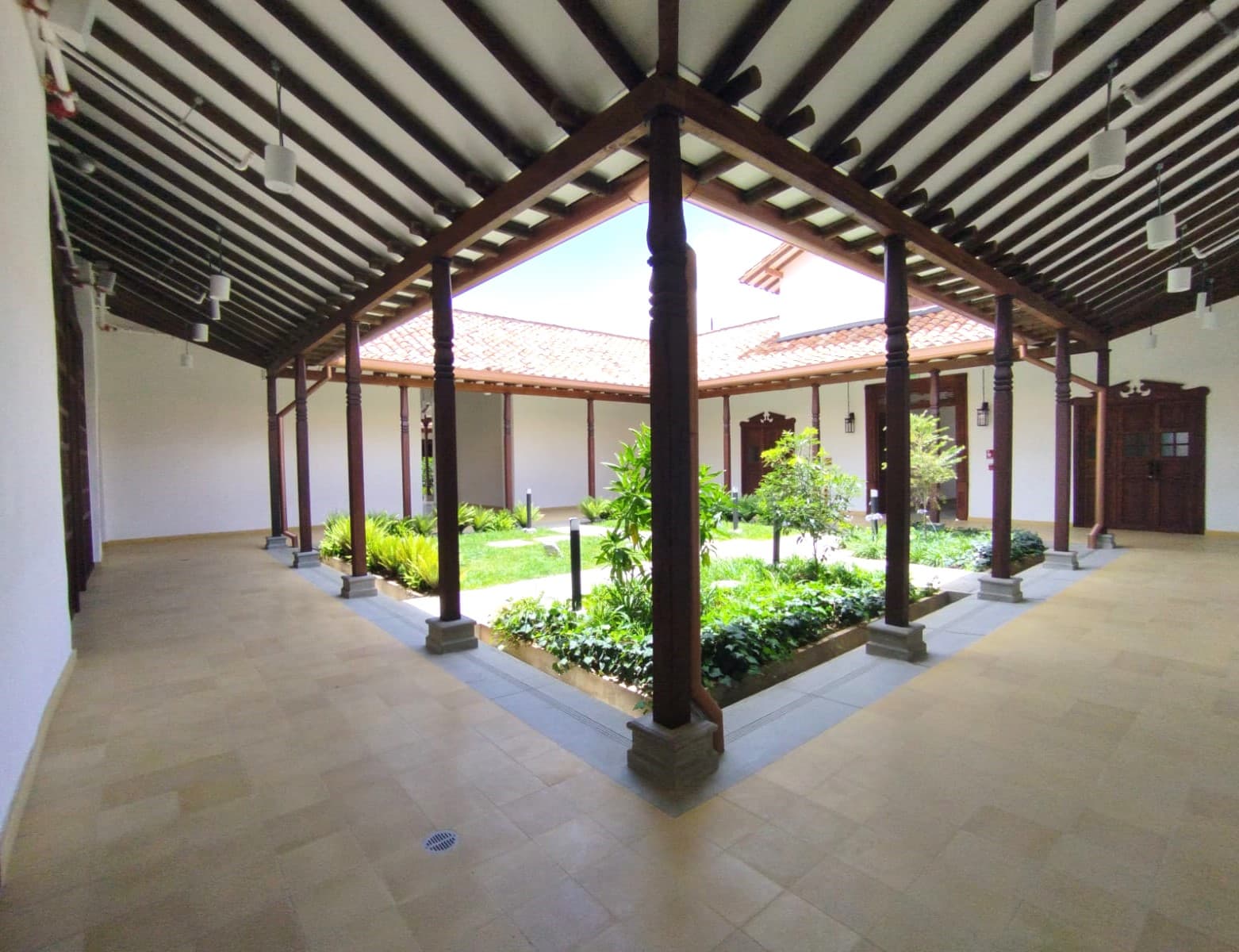 Casa Comercial en arriendo en Rionegro — foto 3 de 9