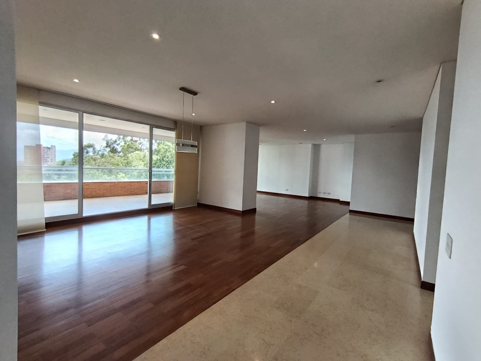 Apartamento en arriendo en El Tesoro, El Poblado, Medellín — foto 2 de 20