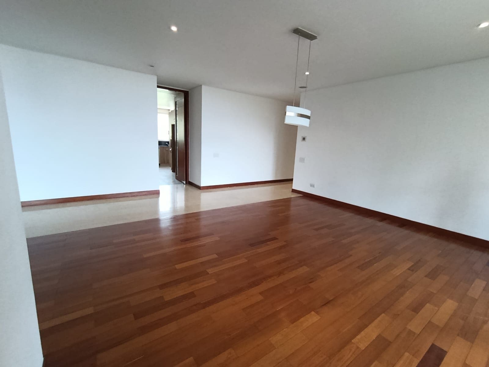 Apartamento en arriendo en El Tesoro, El Poblado, Medellín — foto 3 de 20