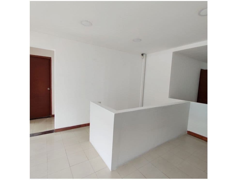 Local en arriendo en Santa María De Los Ángeles, El Poblado, Medellín — foto 5 de 11