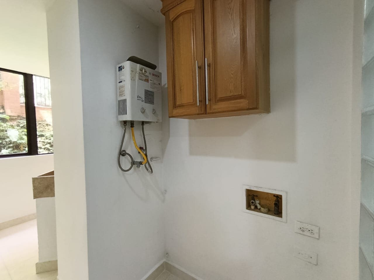Apartamento en arriendo en Loma De San Julián, El Poblado, Medellín — foto 5 de 20
