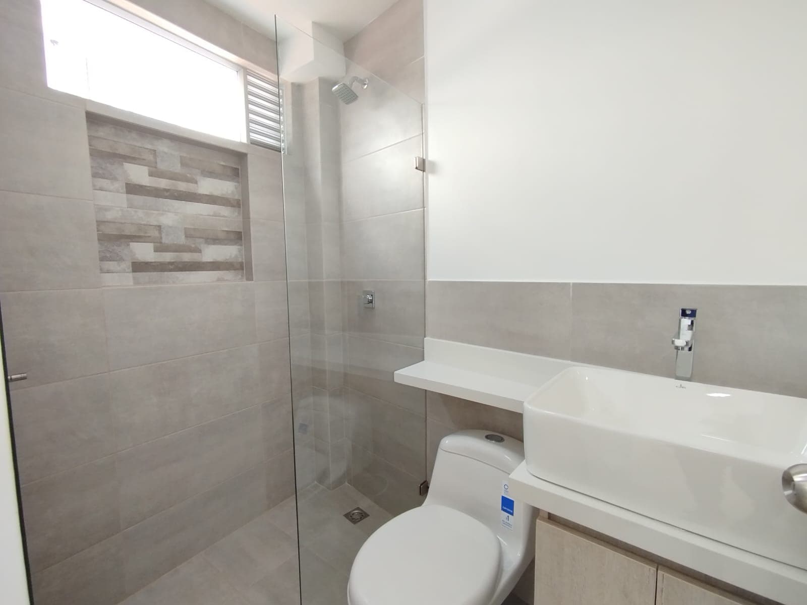 Apartamento en arriendo en Las Casitas Envigado — foto 2 de 10