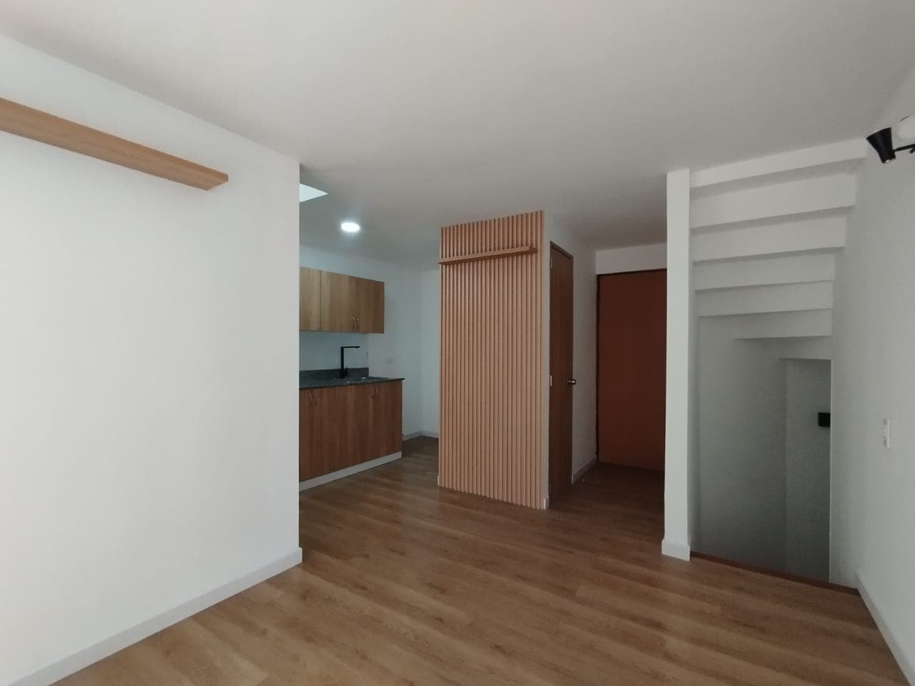 Apartamento en arriendo en Castropol, El Poblado, Medellín — foto 1 de 20