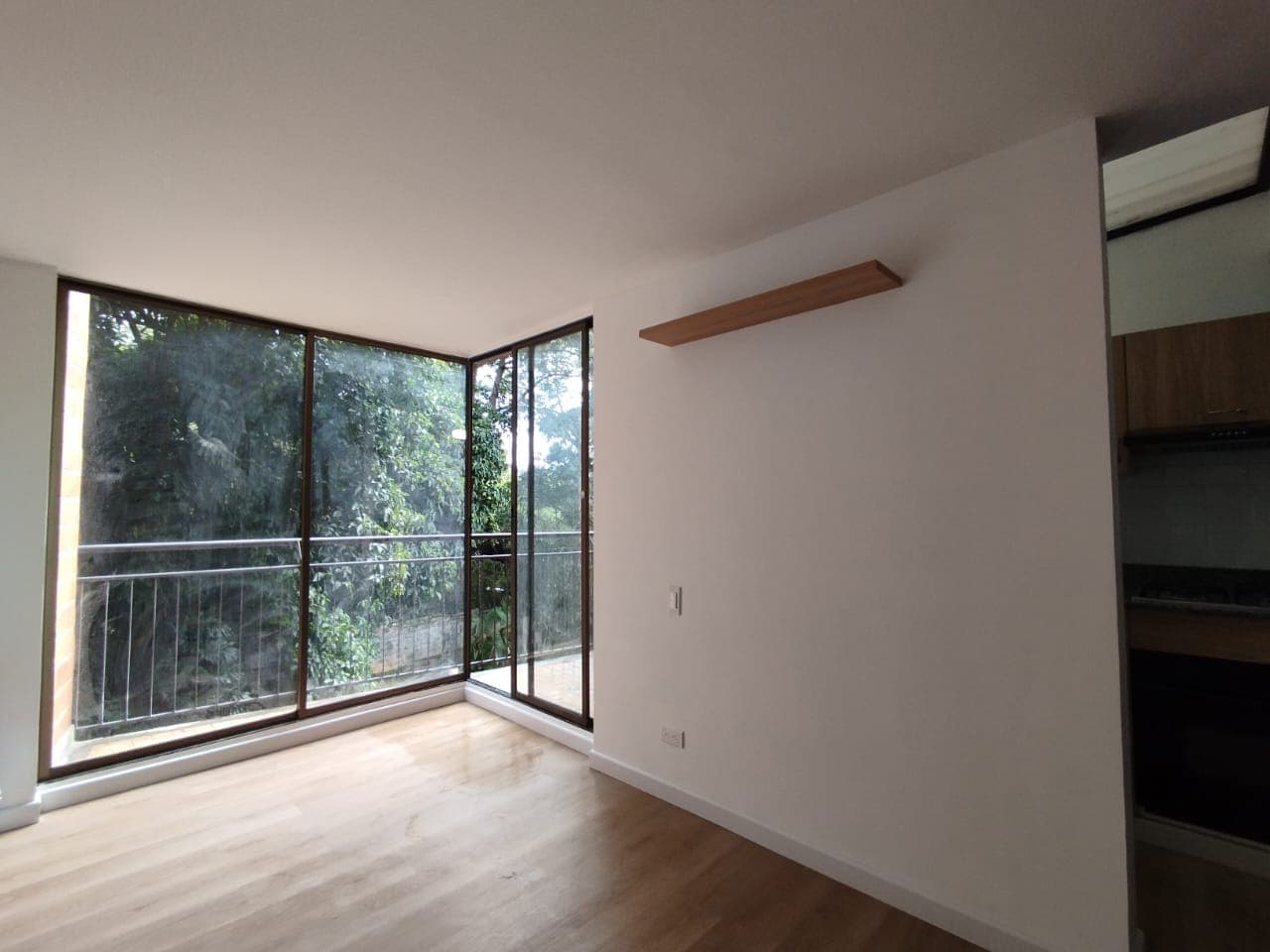 Apartamento en arriendo en Castropol, El Poblado, Medellín — foto 2 de 20