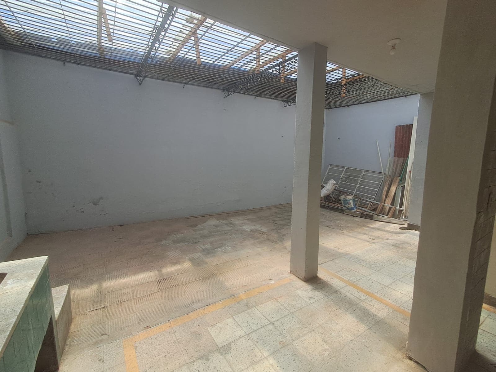 Casa Comercial en arriendo en Florida Nueva, Laureles, Medellín — foto 2 de 13