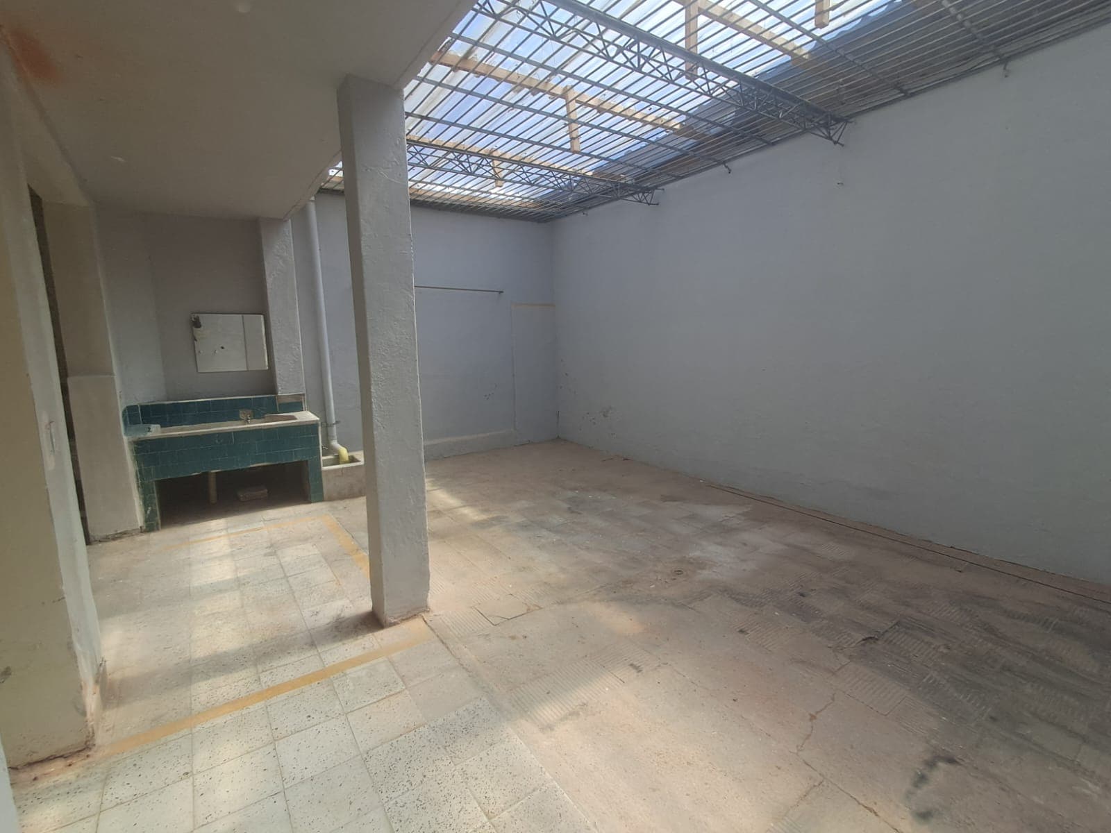 Casa Comercial en arriendo en Florida Nueva, Laureles, Medellín — foto 5 de 13