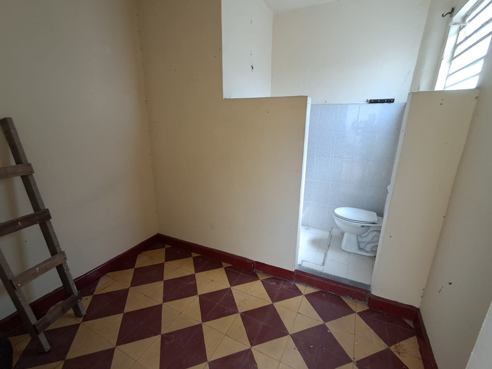 Casa Comercial en arriendo en Florida Nueva, Laureles, Medellín — foto 4 de 14