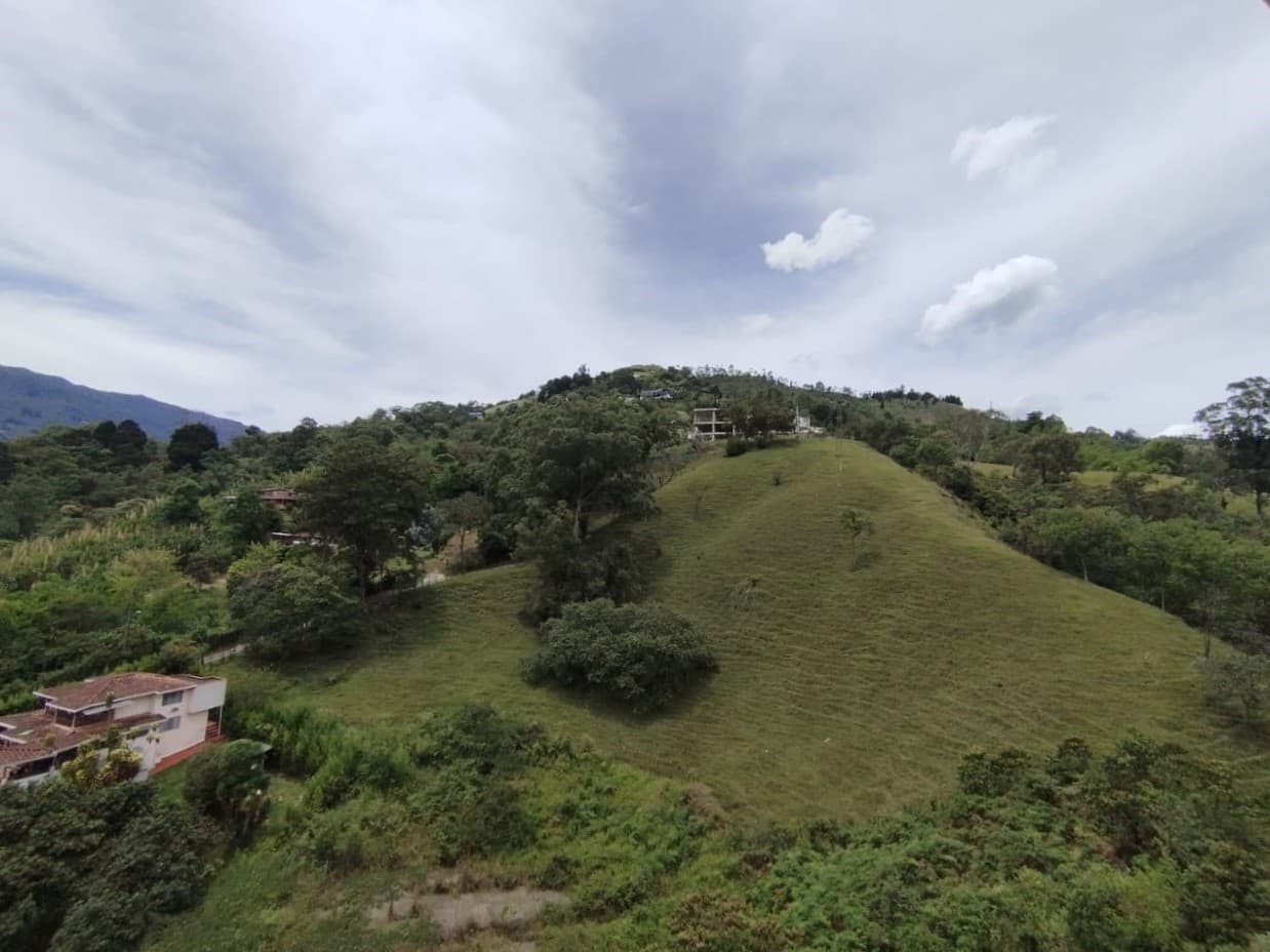 Apartamento en arriendo en La Cuenca, Envigado — foto 1 de 20