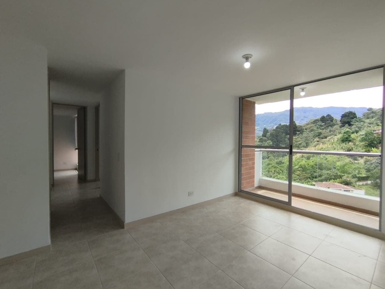 Apartamento en arriendo en La Cuenca, Envigado — foto 3 de 20