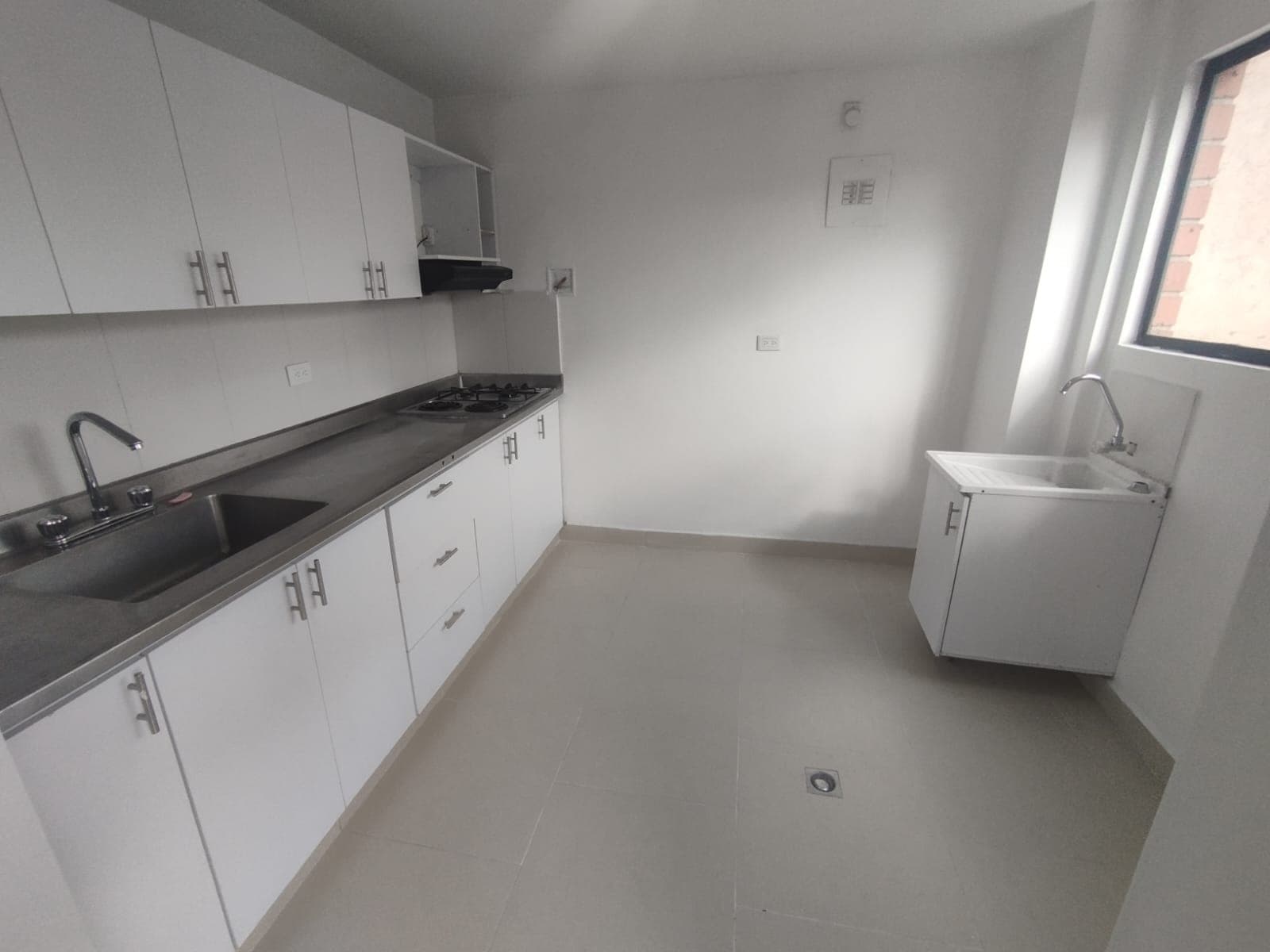 Apartamento en arriendo en Villa Nueva, Centro, Medellín — foto 1 de 20