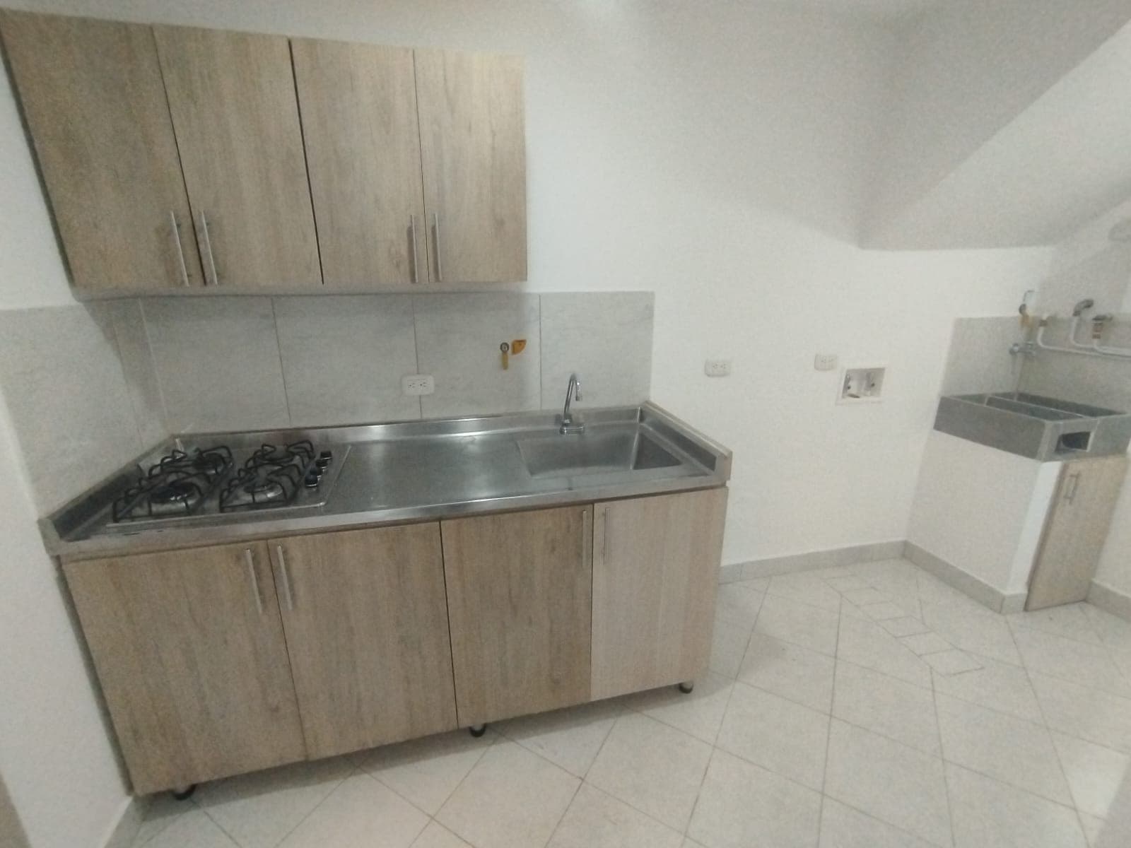 Local en arriendo en Bombona, Centro, Medellín — foto 2 de 13
