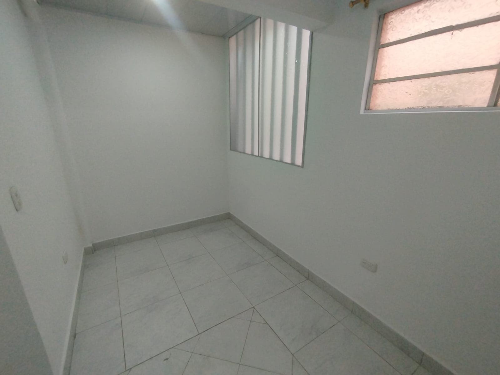 Local en arriendo en Bombona, Centro, Medellín — foto 4 de 13