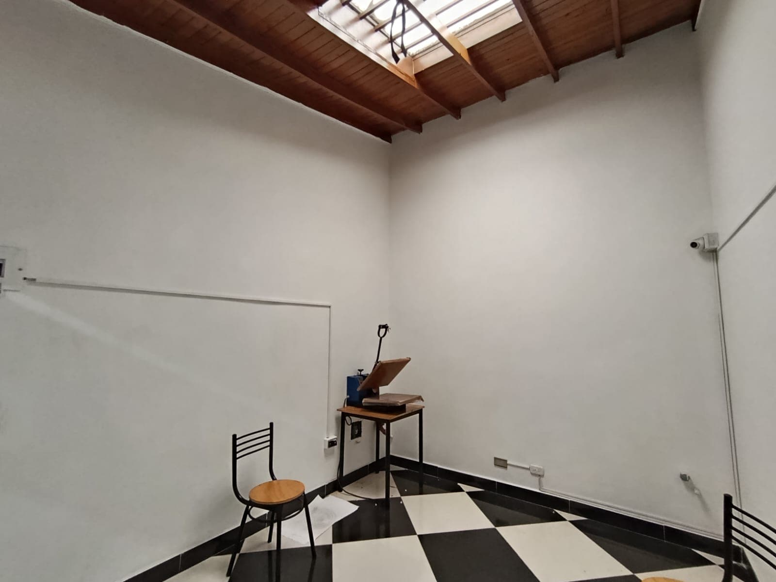 Local en arriendo en La Candelaria, Centro, Medellín — foto 4 de 11