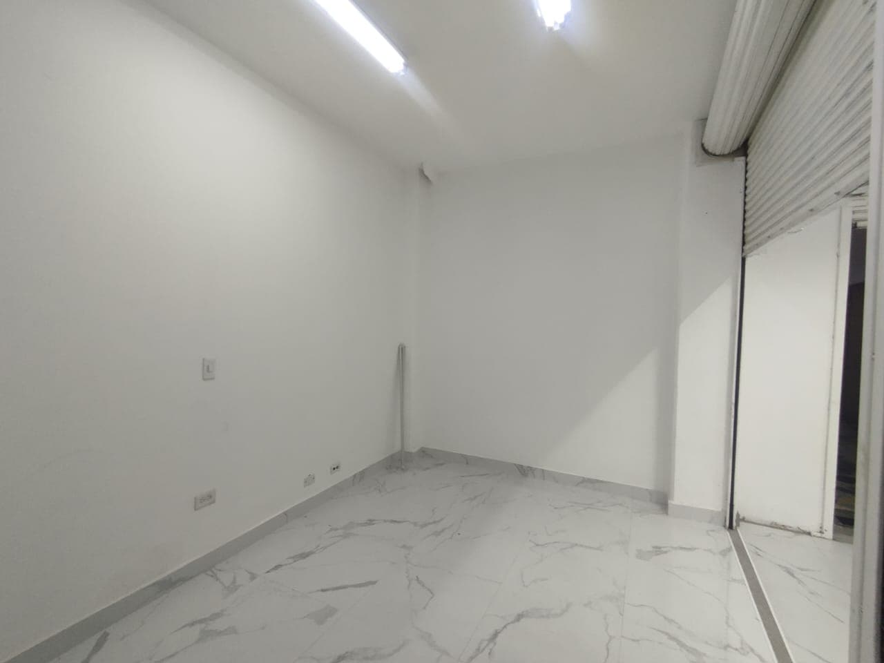 Local en arriendo en San Benito, Centro, Medellín — foto 3 de 11