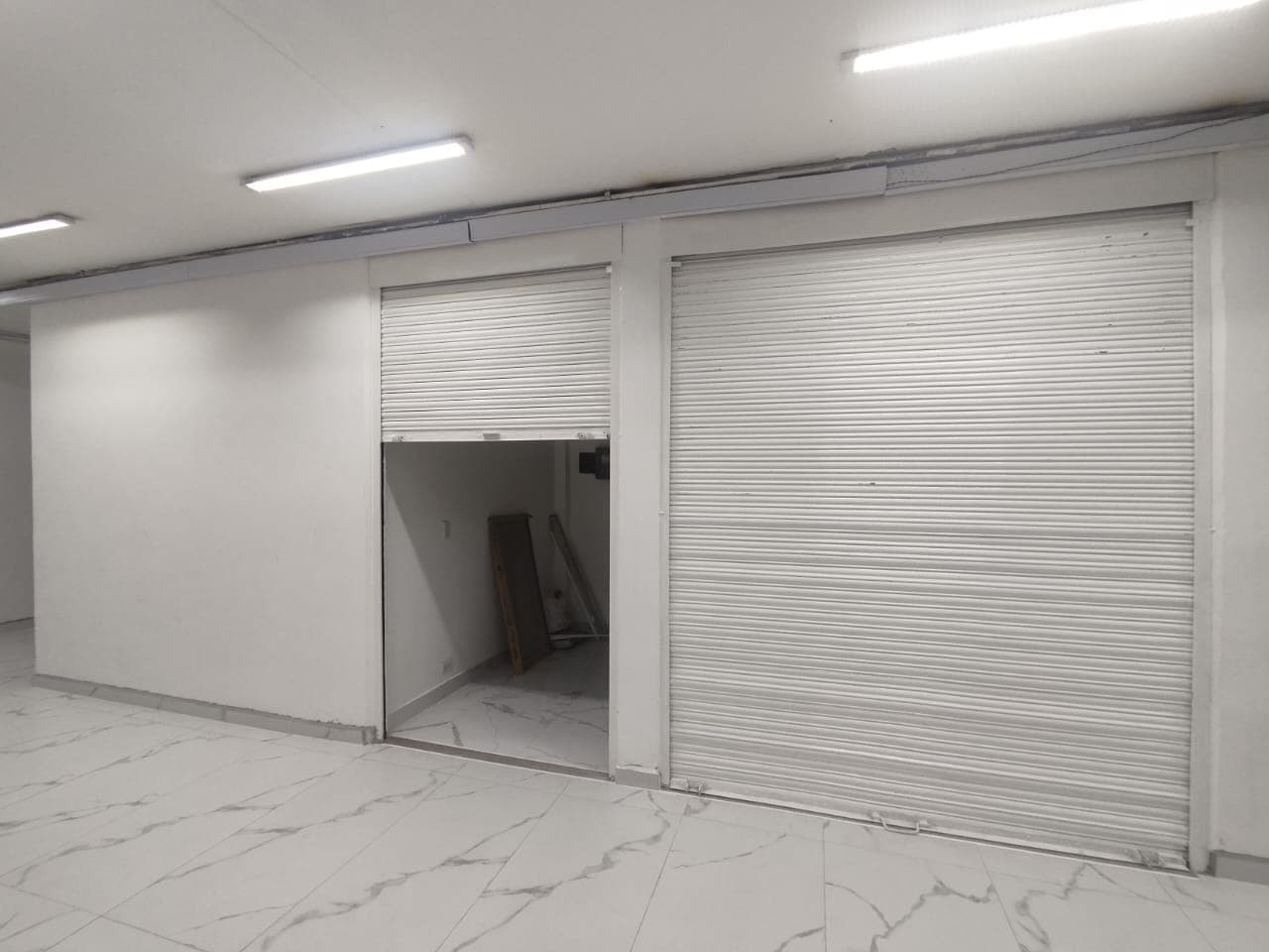 Local en arriendo en San Benito, Centro, Medellín — foto 1 de 14