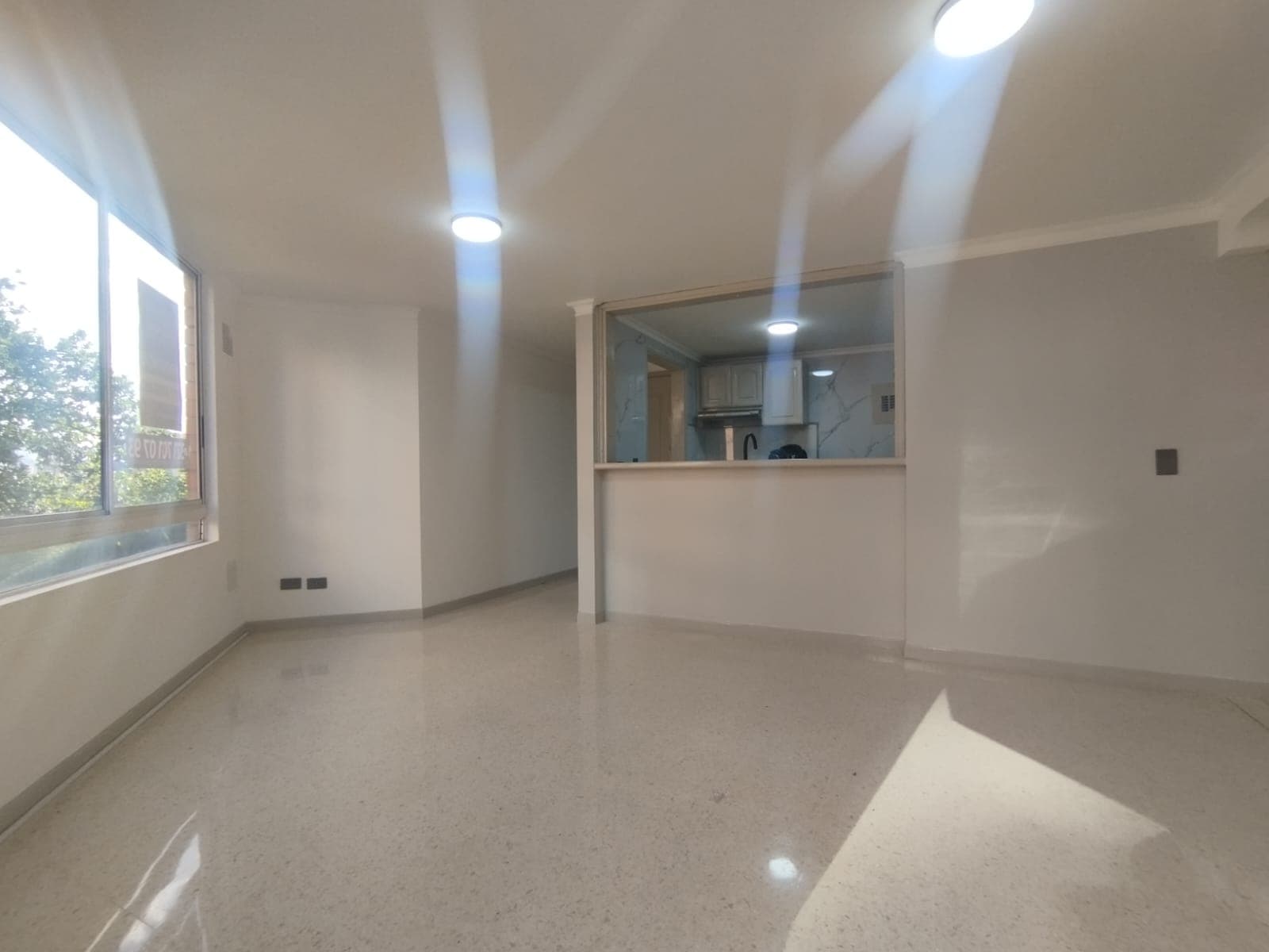 Apartamento en arriendo en Santa María de los Ángeles, El Poblado, Medellín — foto 3 de 13