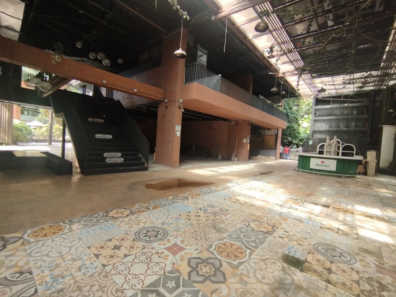 Local en arriendo en Milla De Oro, El Poblado, Medellín — foto 1 de 12