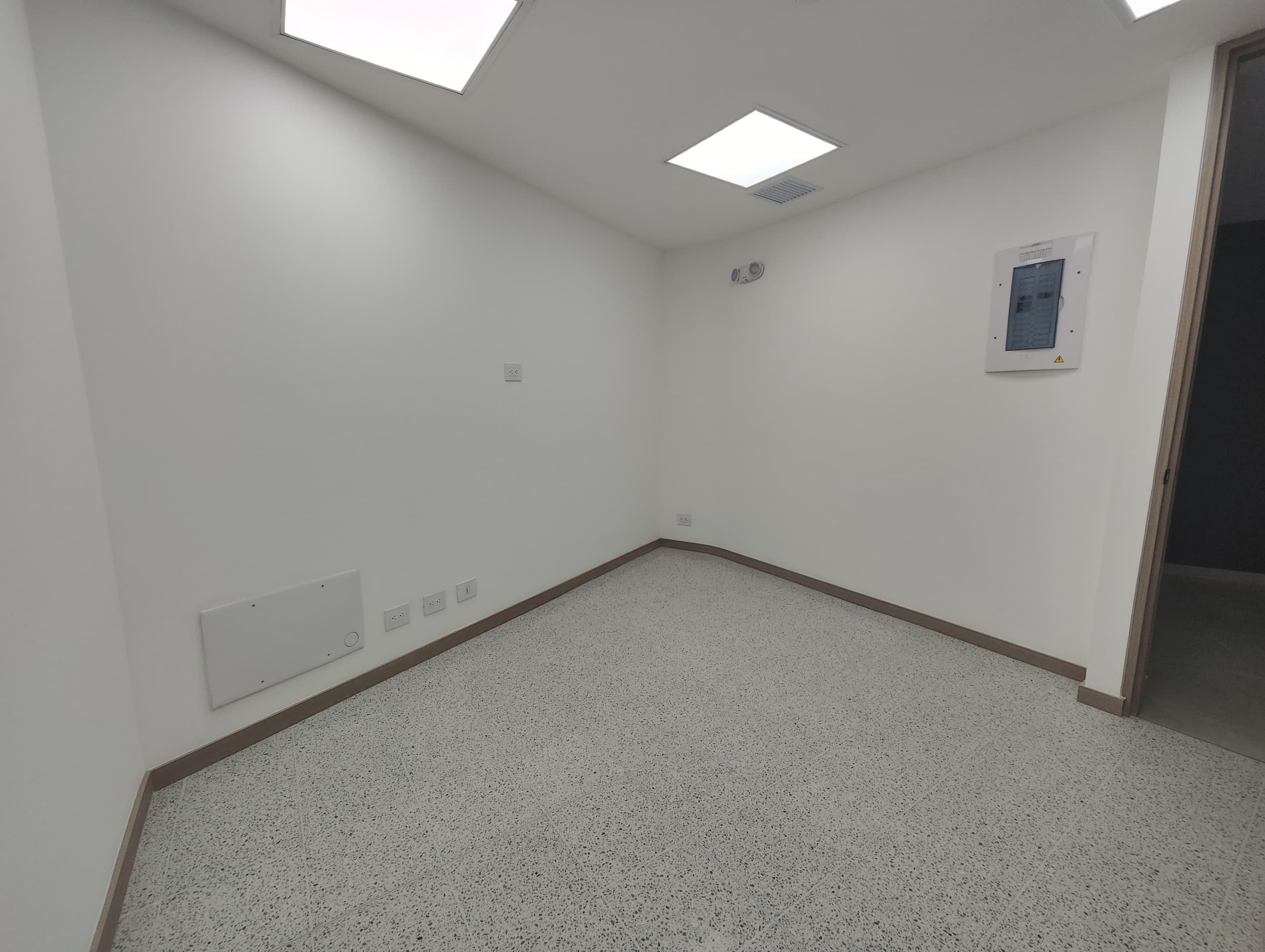Consultorio en arriendo en San Diego, El Poblado, Medellín — foto 4 de 7