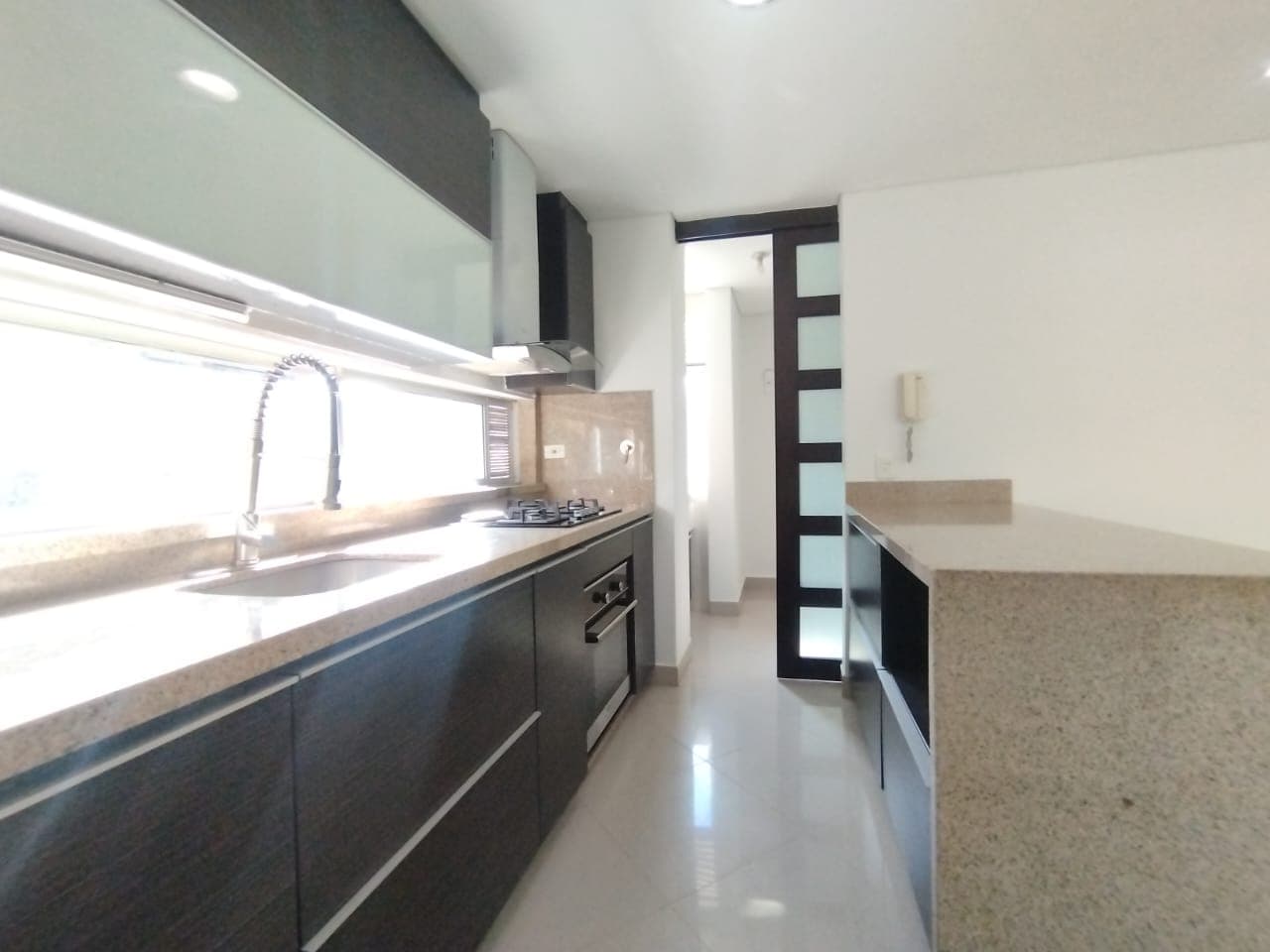 Apartamento en arriendo en Santa María de los Ángeles, El Poblado, Medellín — foto 5 de 20