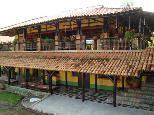 Local en arriendo en Vereda Tribunas, Vía Armenia, Pereira — foto 1 de 14