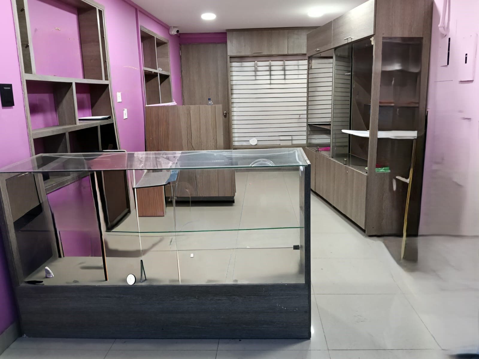 Local en arriendo en Santa Isabel, Los Martires, Bogotá, D.c. — foto 2 de 10