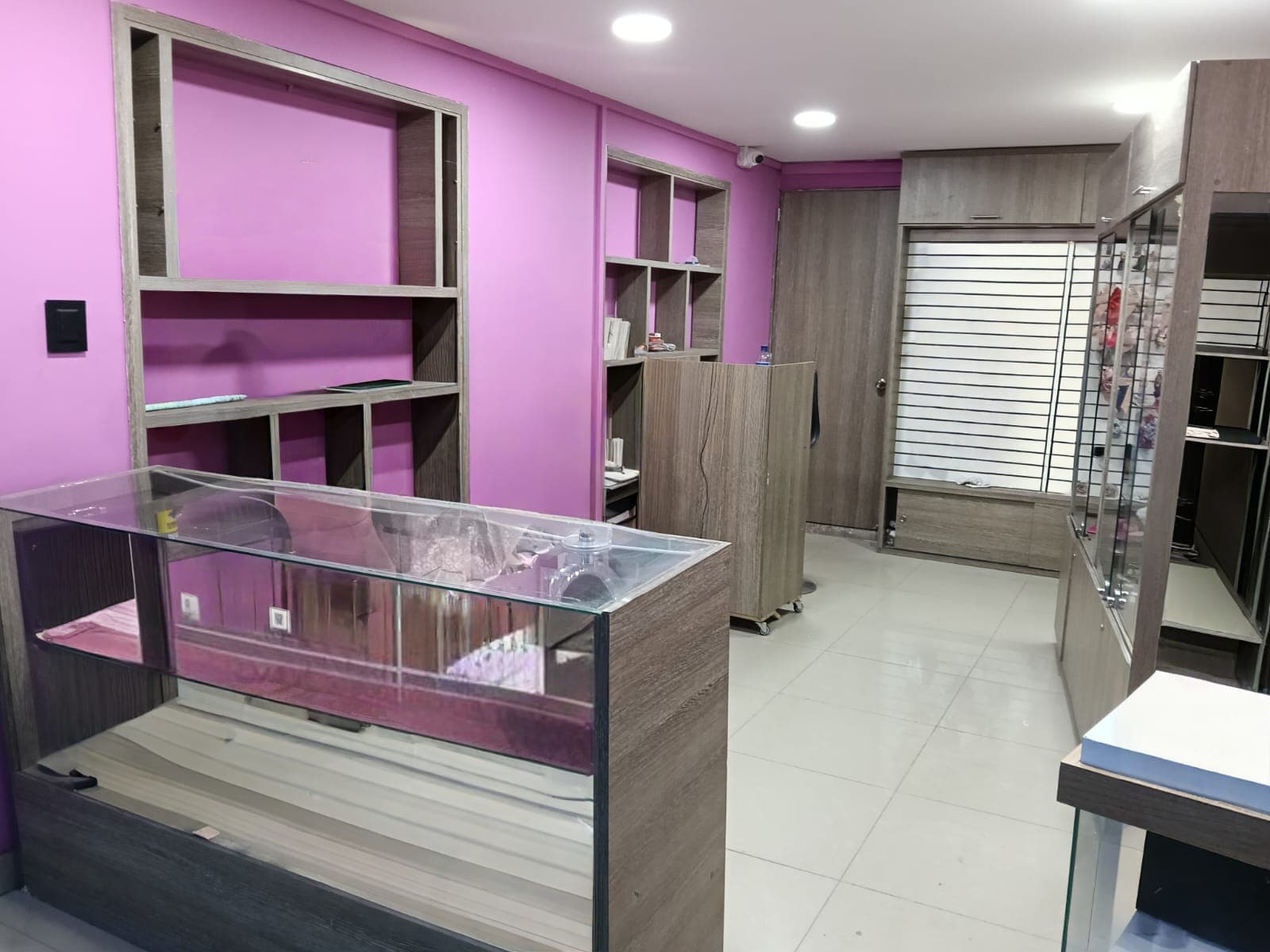 Local en arriendo en Santa Isabel, Los Martires, Bogotá, D.c. — foto 3 de 10