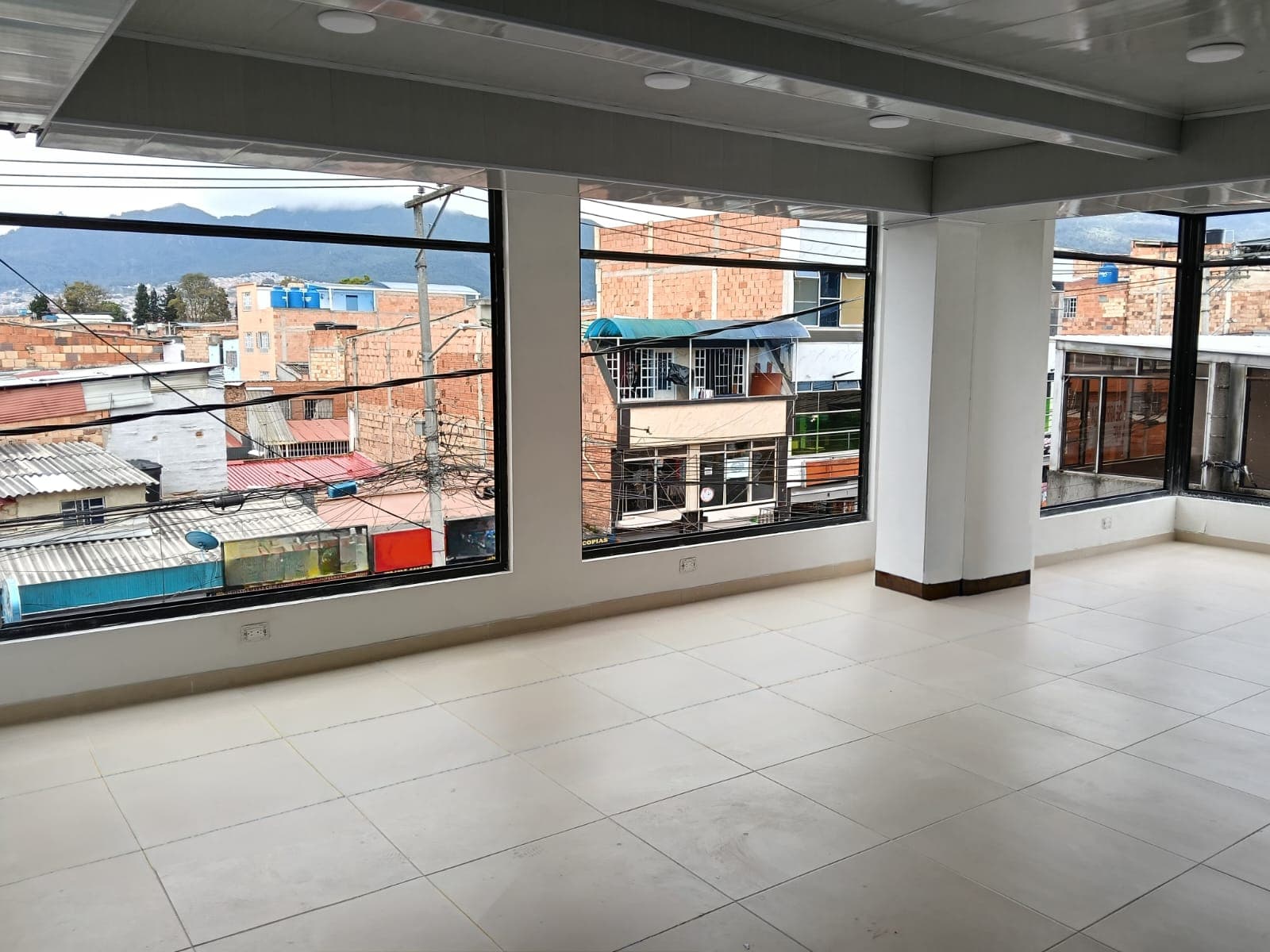 Local en arriendo en Quiroga, Rafael Uribe Uribe, Bogotá, D.c. — foto 1 de 14