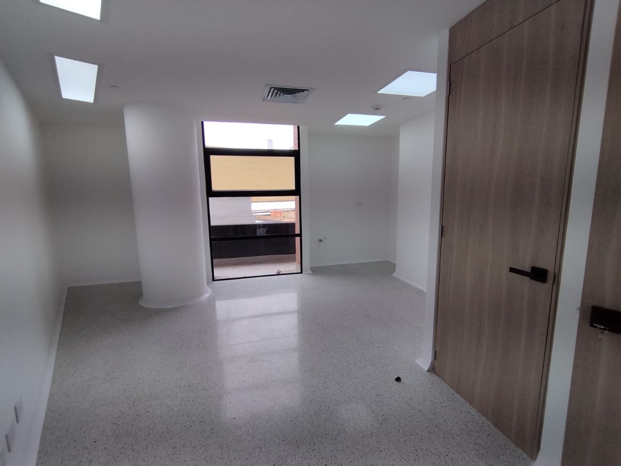 Consultorio en arriendo en San Diego, El Poblado, Medellín — foto 2 de 10
