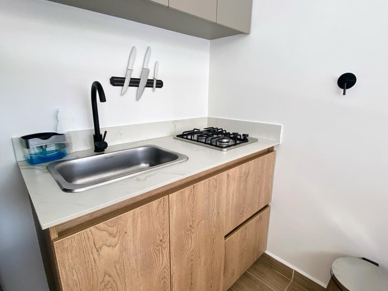 Apartaestudio en arriendo en La Floresta, La America, Medellín — foto 4 de 11