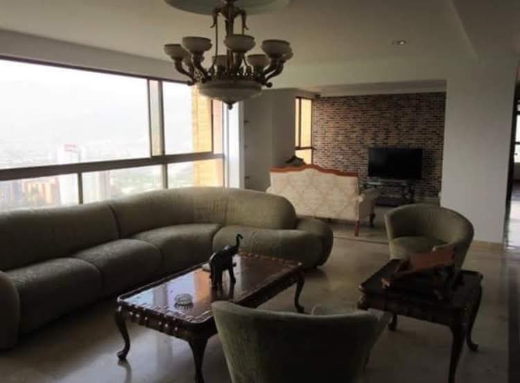 Apartamento en arriendo en Los Balsos, El Poblado, Medellín — foto 5 de 15