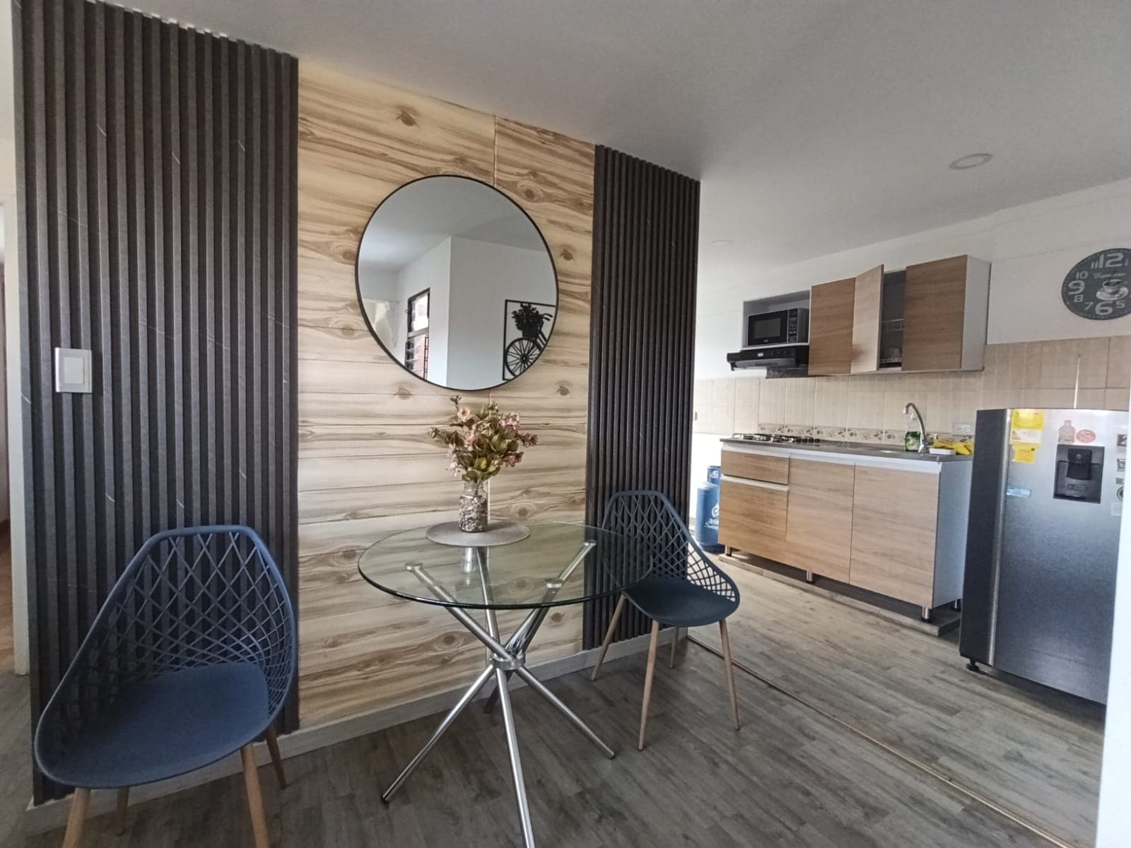 Apartaestudio en arriendo en Lorena, Laureles, Medellín — foto 2 de 20