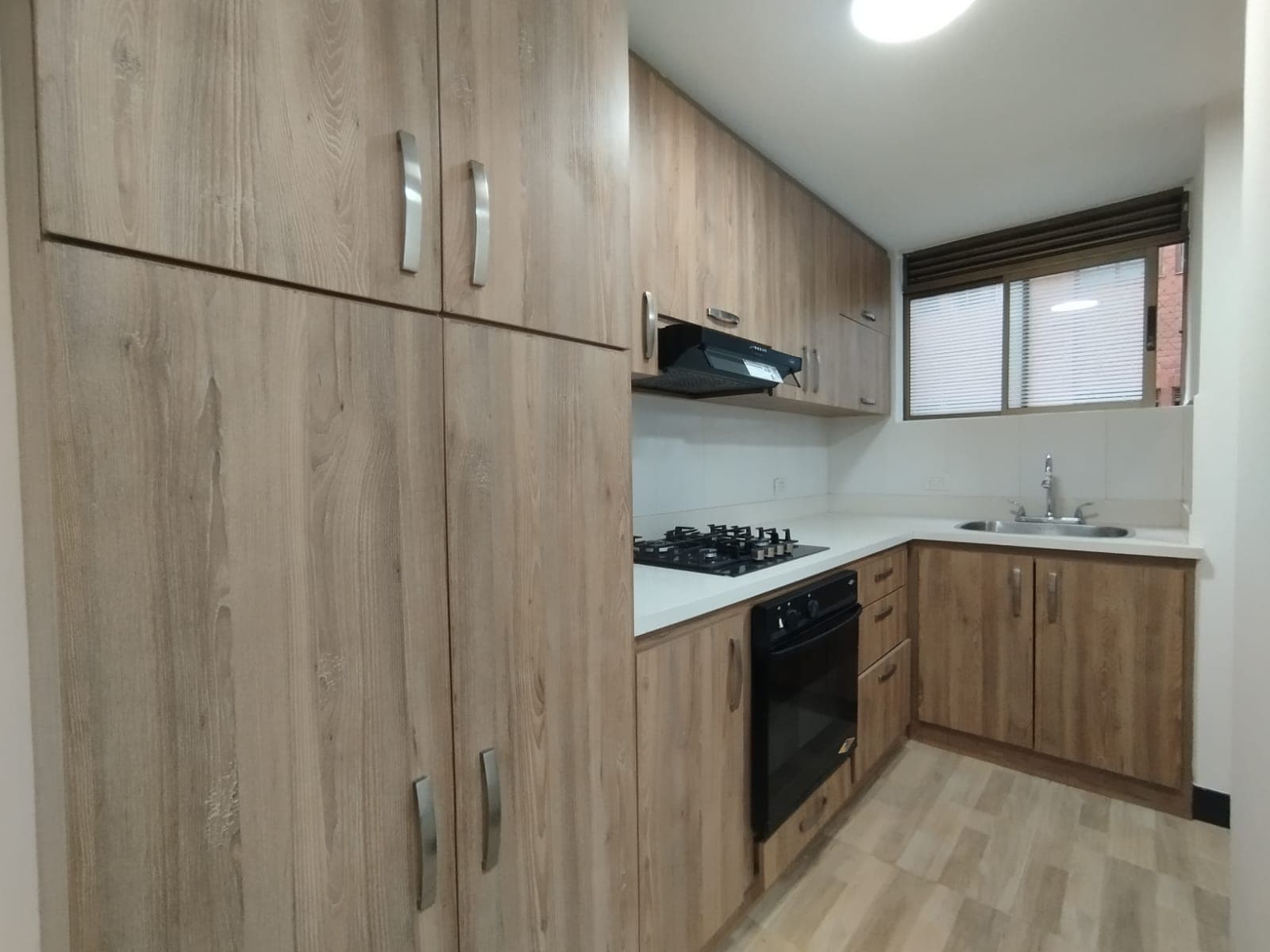 Apartamento en arriendo en Jardines, Envigado — foto 3 de 20