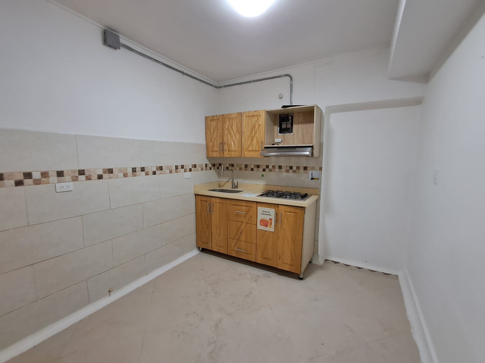 Casa Comercial en arriendo en Calasanz, La America, Medellín — foto 3 de 20