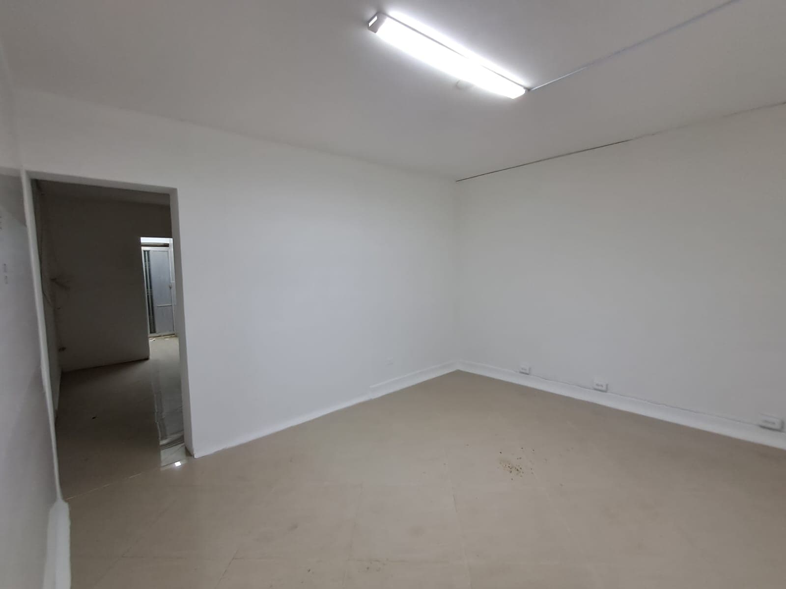 Casa Comercial en arriendo en Calasanz, La America, Medellín — foto 4 de 20