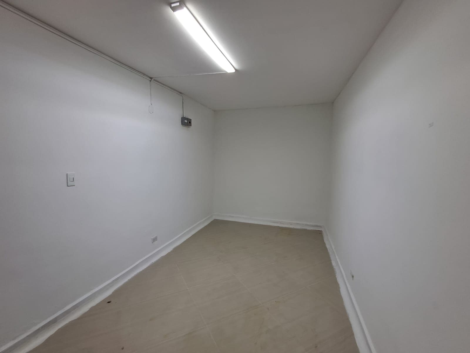 Casa Comercial en arriendo en Calasanz, La America, Medellín — foto 5 de 20