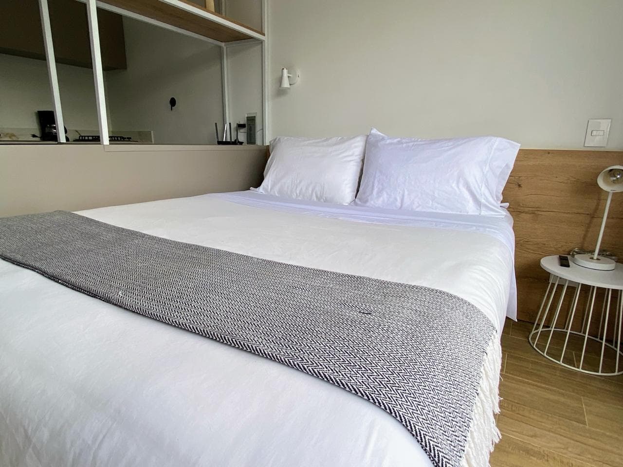 Aparta Suite en arriendo en La Floresta, La America, Medellín — foto 4 de 7