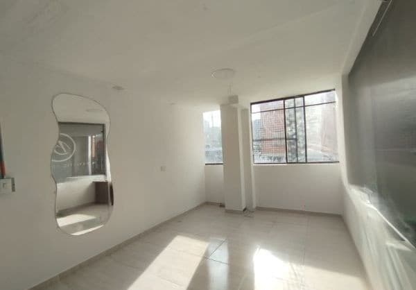Local en arriendo en Centro De La Moda, Itagui — foto 1 de 8