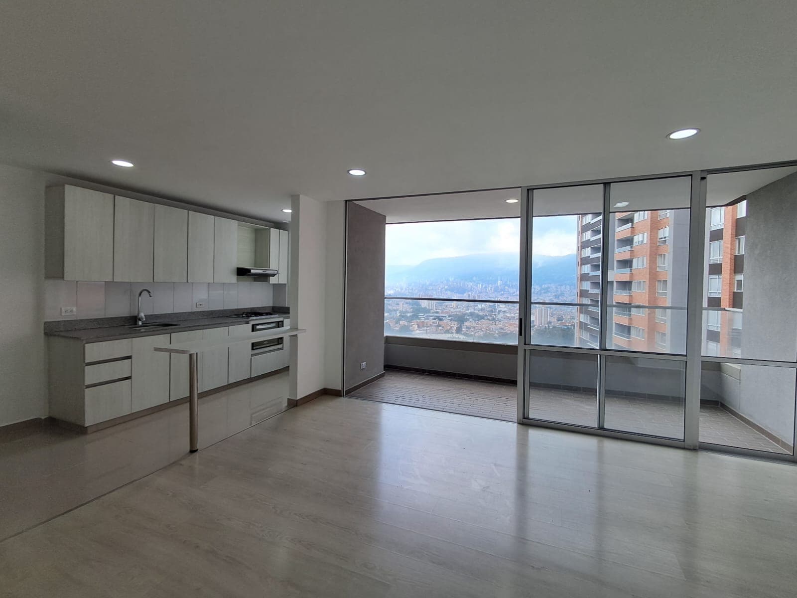Apartamento en arriendo en Suramérica, Itagui — foto 1 de 16