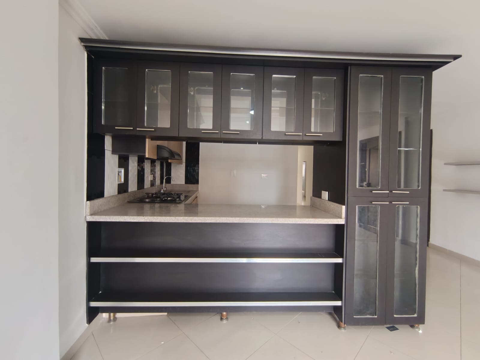 Apartamento en arriendo en La Castellana, Laureles, Medellín — foto 4 de 20